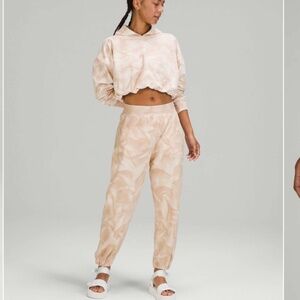 Lululemon LA Tapered Leg jogger size 10